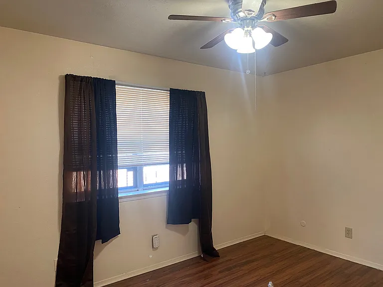 4150 Robertson Dr — Photo 4