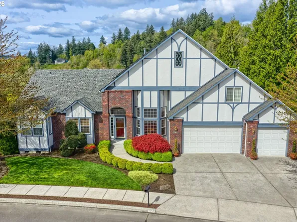 2357 SW Linneman Dr, Gresham, OR 97080