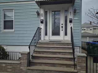 89 2nd St #1, Medford, MA 02155