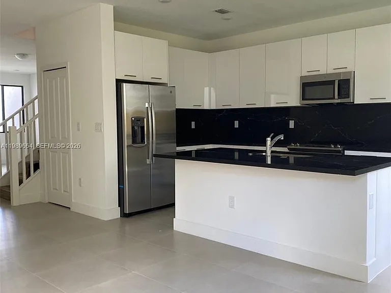 13633 SW 157th Pl #0 — Photo 4