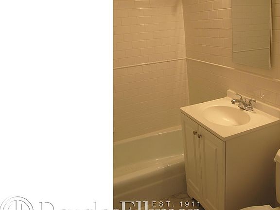 4th image of 300 Mercer St APT 16K