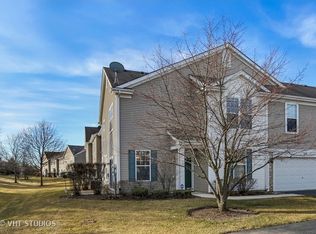 115 Schneider Ct, North Aurora, IL 60542