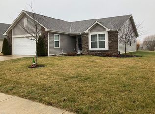 940 Bobtail Dr, Greenfield, IN 46140