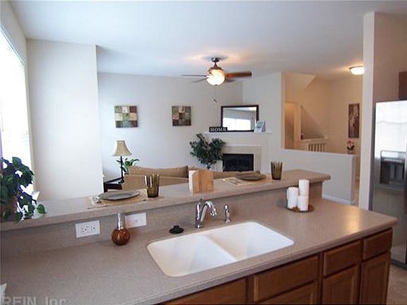 4th image of 1006 Hollymeade Cir