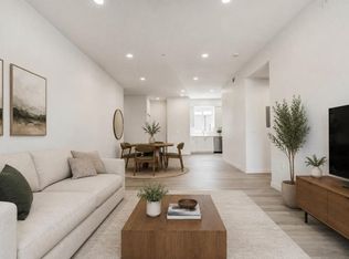 14810 Delano St #302, Van Nuys, CA 91411