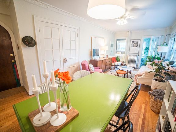 3rd image of 4746 Roanoke Pkwy APT 301