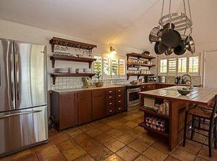1482 Alencastre St, Honolulu, HI 96816