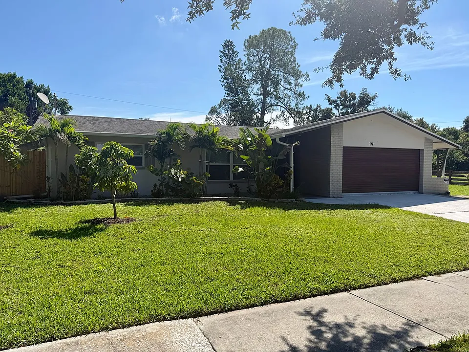 19 S Hercules Ave