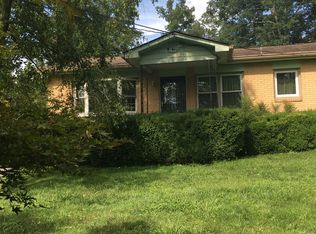 106 Elden St, Hendersonville, NC 28791