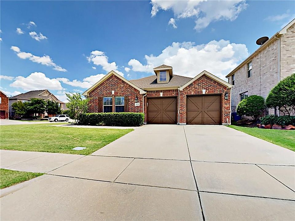 1st image of 5854 Pinebrook Dr
