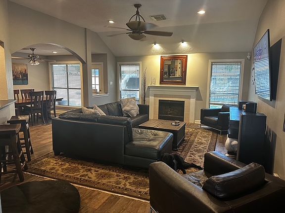 3rd image of 22807 Williamschase Dr