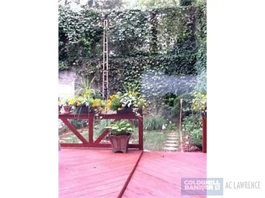 Rented by Aclawrence | media 32