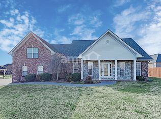 3308 Martins Woods Ln, La Vergne, TN 37086