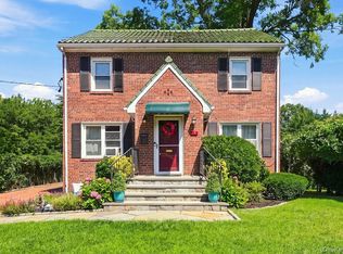 34 Keats Ave, Hartsdale, NY 10530