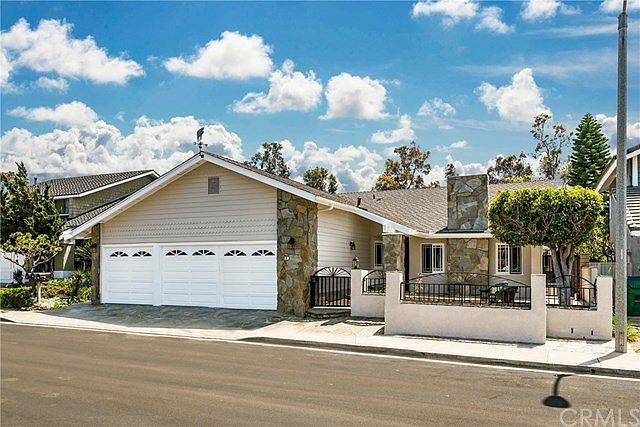 One story 4 BR plus a separate pool house with bath offers spectacular upgrades in every detail of this stunningly unique home custom crafted by original contractor owner. Open, airy floor plan with transitional farmhouse décor.