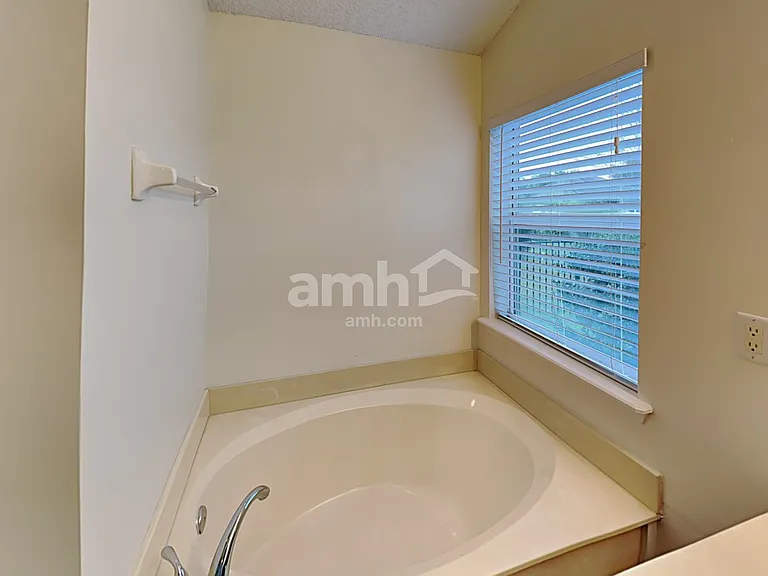 979 Misty Maple Ct — Photo 12