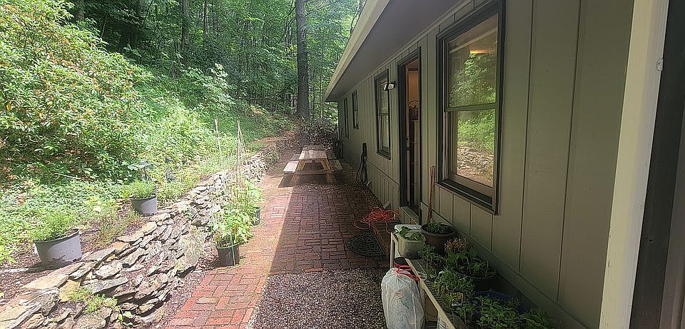 2nd image of 374 Camp Rock Rd