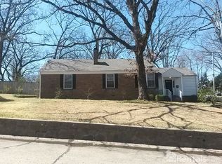 16 Lombardy Ln, Little Rock, AR 72207