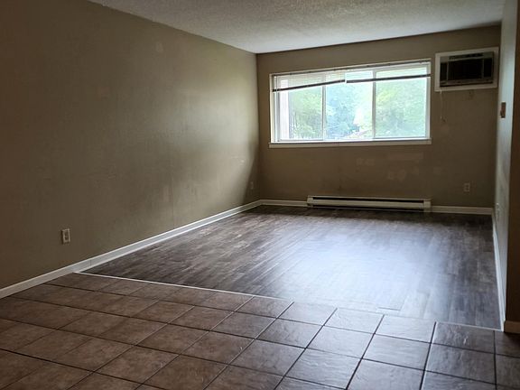 2nd image of 1320 6th Ave S #4
