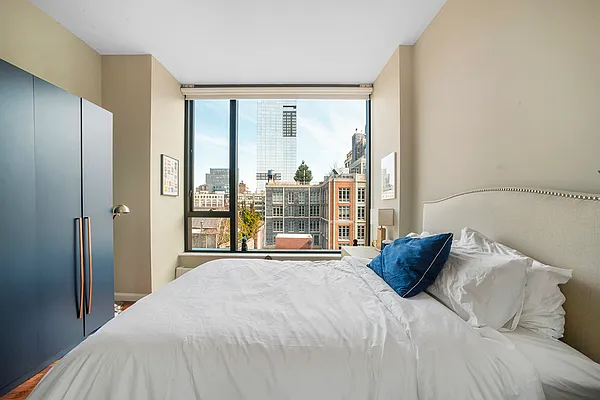 Sold by Upstairs Realty | media 7