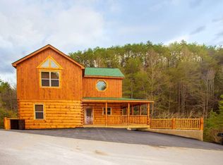 1924 Bear Creek Falls Way, Sevierville, TN 37862