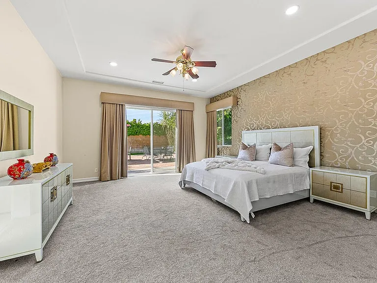 46211 Roadrunner Ln — Photo 19