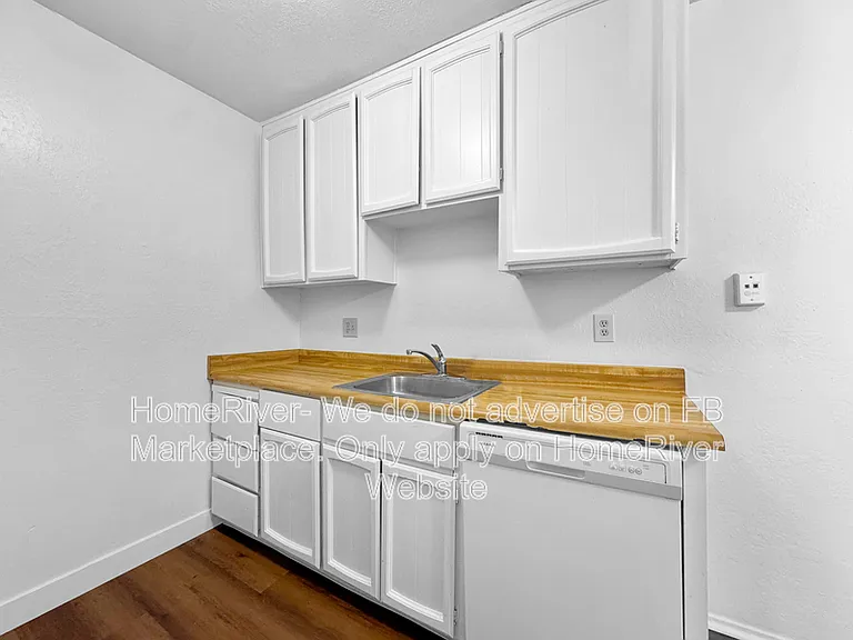 1233 Dealynn St #7 — Photo 13