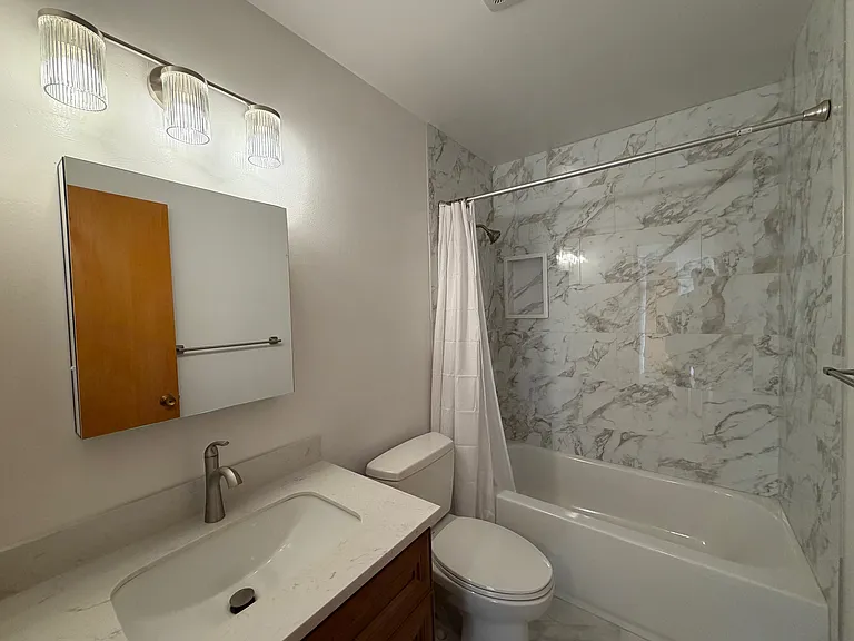 863 Commercial Ave #3 — Photo 9