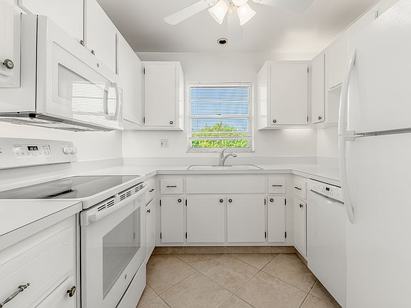 3rd image of 1225 NW 21st St APT 815