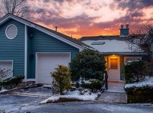 64 Skyview Ter, Clifton, NJ 07013