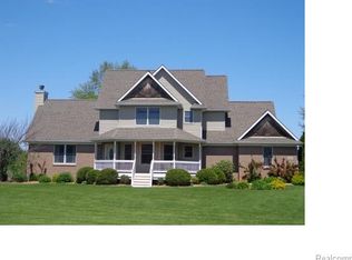 1201 Sweet Grass Trl, Howell, MI 48843