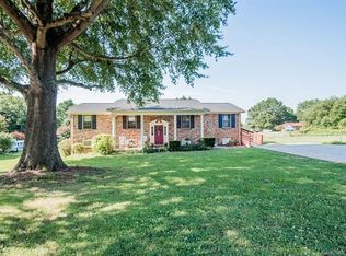 145 E Park Rd, Ellenboro, NC 28040