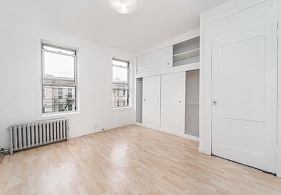 5th image of 30-91 44th St #3RB