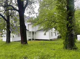 966 E Raines Rd, Memphis, TN 38116