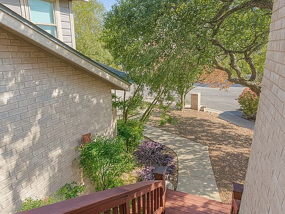 3rd image of 13911 Hohmann Ct