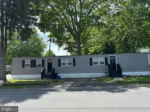 1 Victory Ave #8, Pennsville, NJ 08070