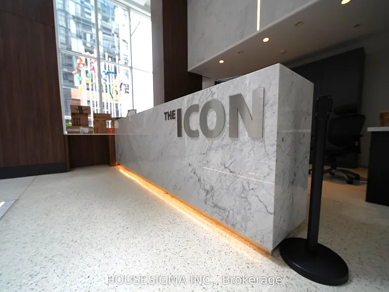 270 Wellington St W #222 — Photo 18