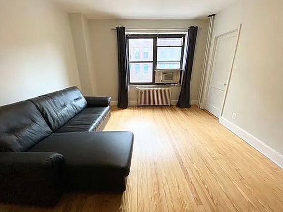 3rd image of 87 3rd St #2
