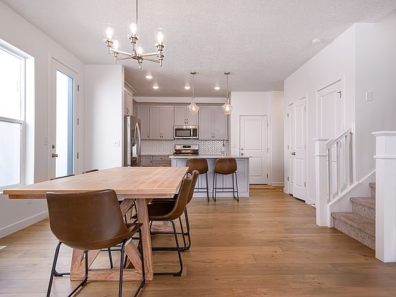 2nd image of 9757 N Caldwell Pl