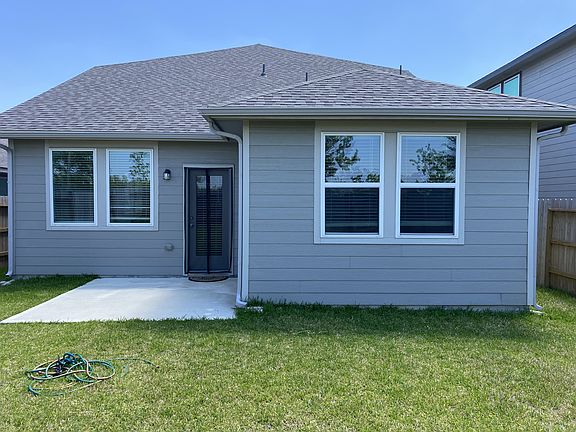 3rd image of 18719 Chisholm Meadow Dr