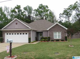 325 Battle Cir, Clanton, AL 35045