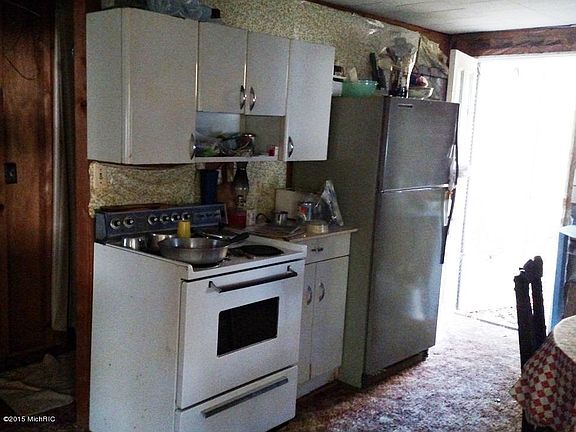 4th image of 11321 N Porter Ave