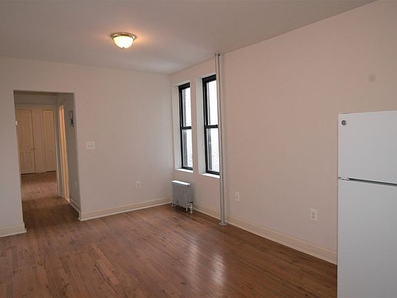 3rd image of 3521 Dekalb Ave APT B56