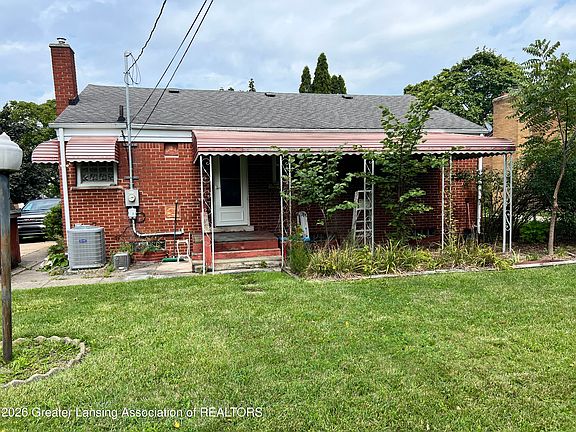 3rd image of 3425 Macon Ave