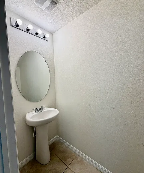 9035 Carlotta Way — Photo 9