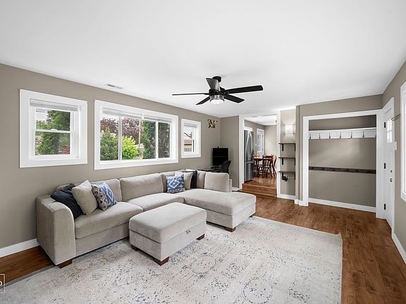 5th image of 1366 Ivy Ln
