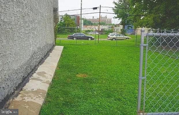 2nd image of 2629 W Gordon St