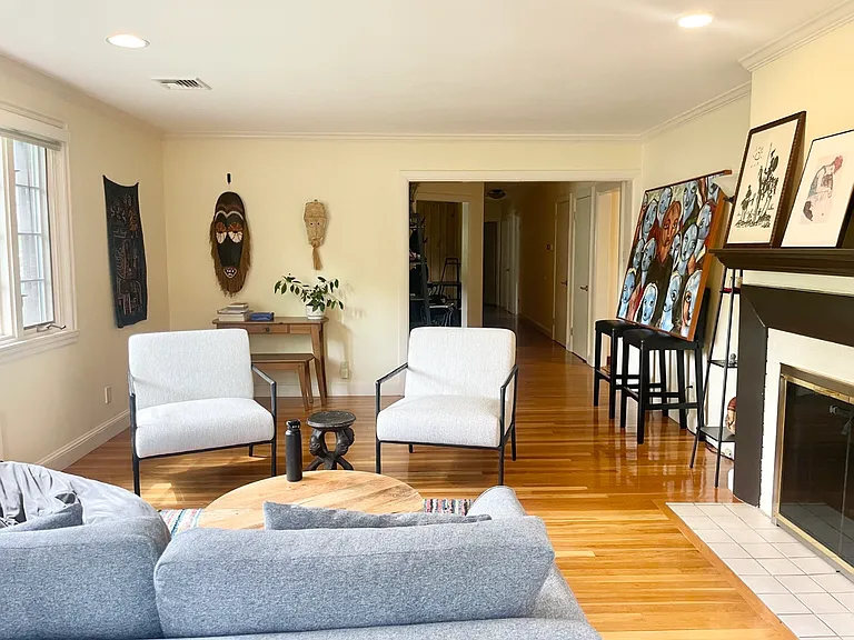 150 Gordon Rd — Photo 4