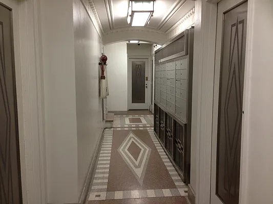 Rented by Compass | media 23