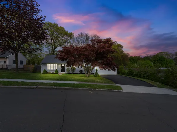 11 Goodchild Street, Milford, CT 06461